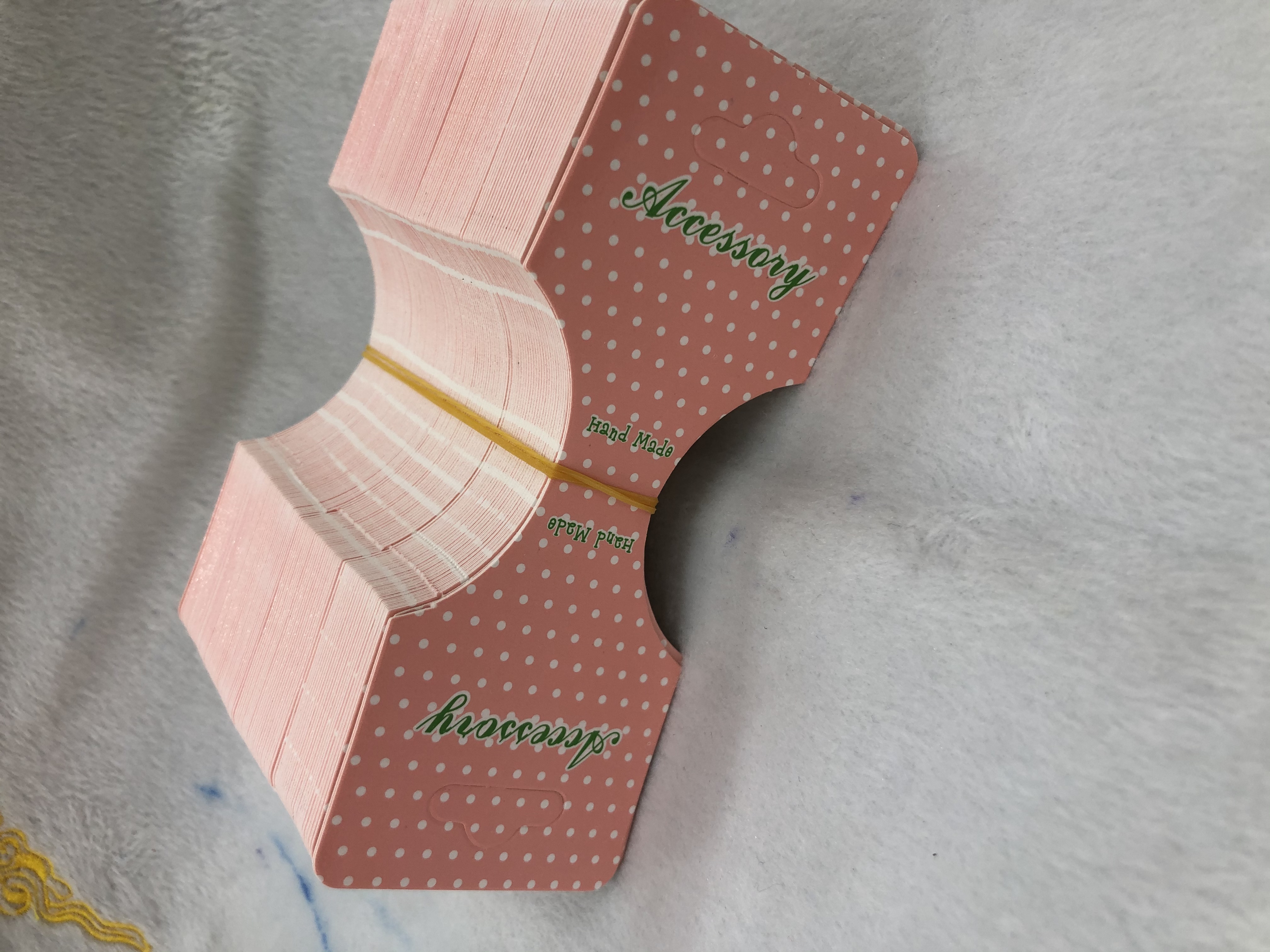 55*132彩色350克白卡印刷吊卡表面腹亮膜详情图6