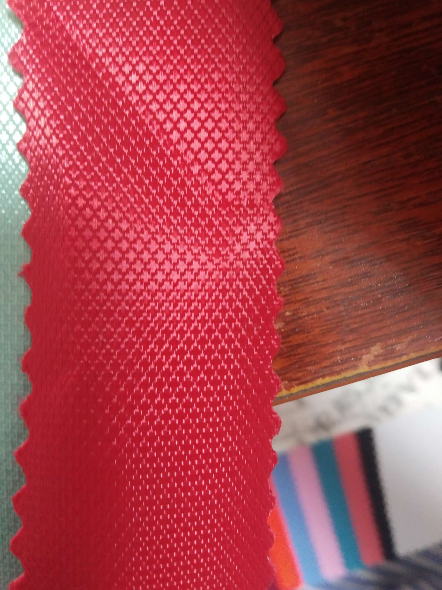 TY-- 019 Cross Jacquard Pattern 20# Deep Red Item Picture
