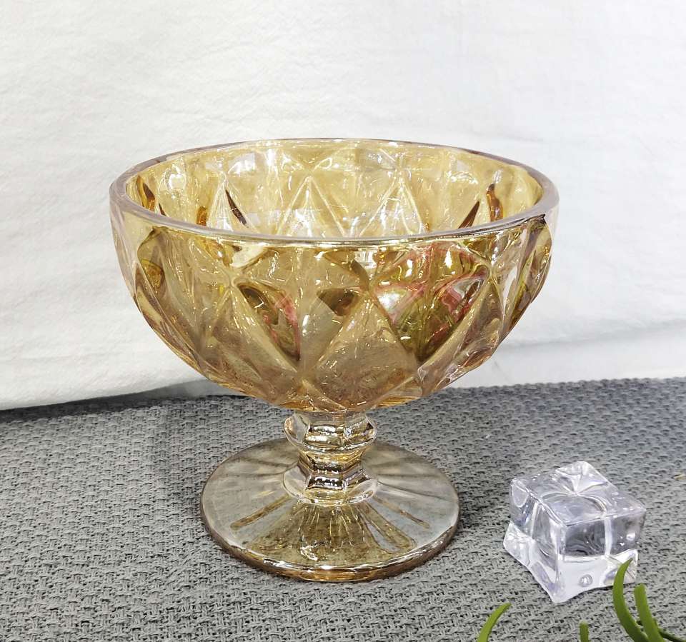 Factory direct sales of large rhombus-shaped creative European retro relief ice cream cups, ice cream bowls, dessert cups and glass highball cups pic 10