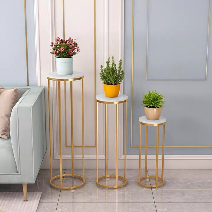 Light luxury and simple flower stand, golden balcony, living room, indoor floor-standing green ivy, ironwork, marble, tall potted plant decoration