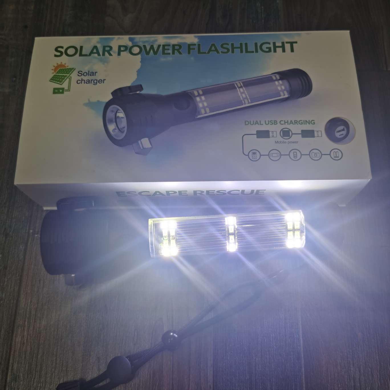 The new T09 multi-functional flashlight Specification image