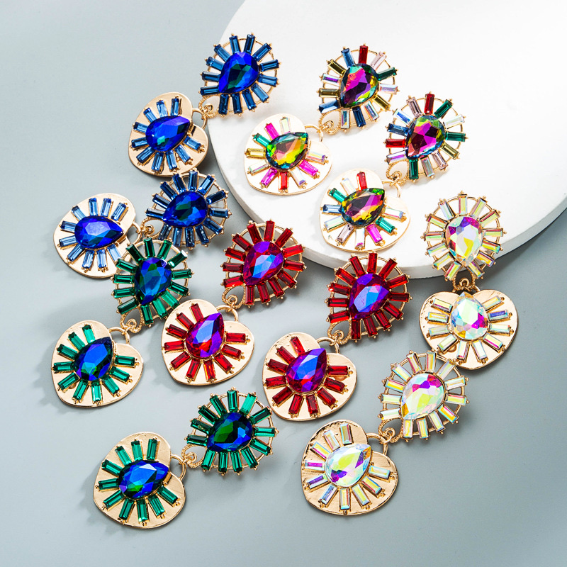 Long star-shaped shell earrings, retro, exquisite, high-end and elegant, with zirconium earrings and water drops details Picture