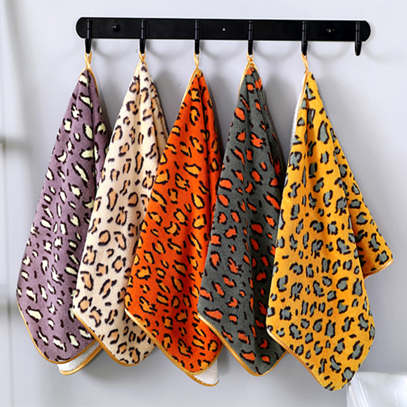 Coral fleece leopard print bath towel, dry hair towel, quick-drying home life store, high-quality bath towel 70*140cm detail image 15