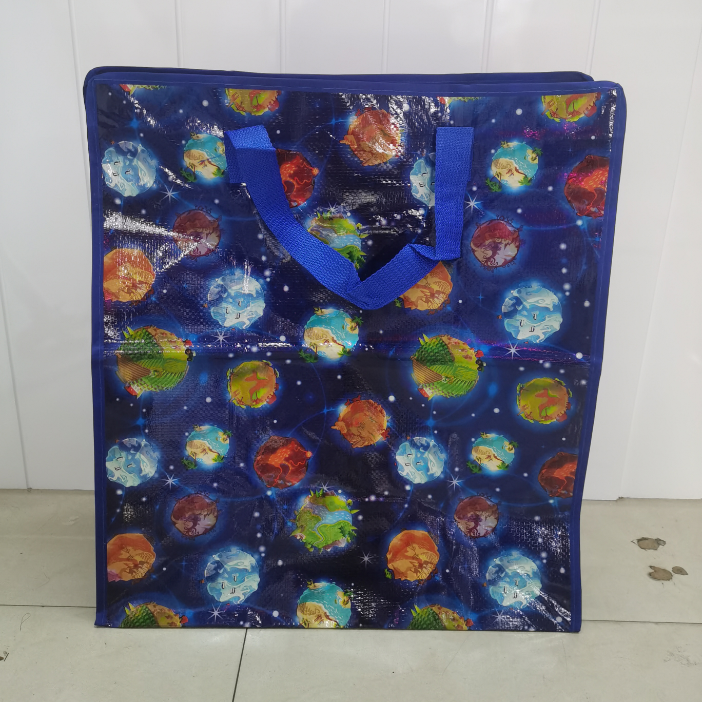 28 Woven bags factory direct sales, with various patterns to choose from freely. We also offer non-woven fabric and non-woven fabric mini bags. Welcome to purchase