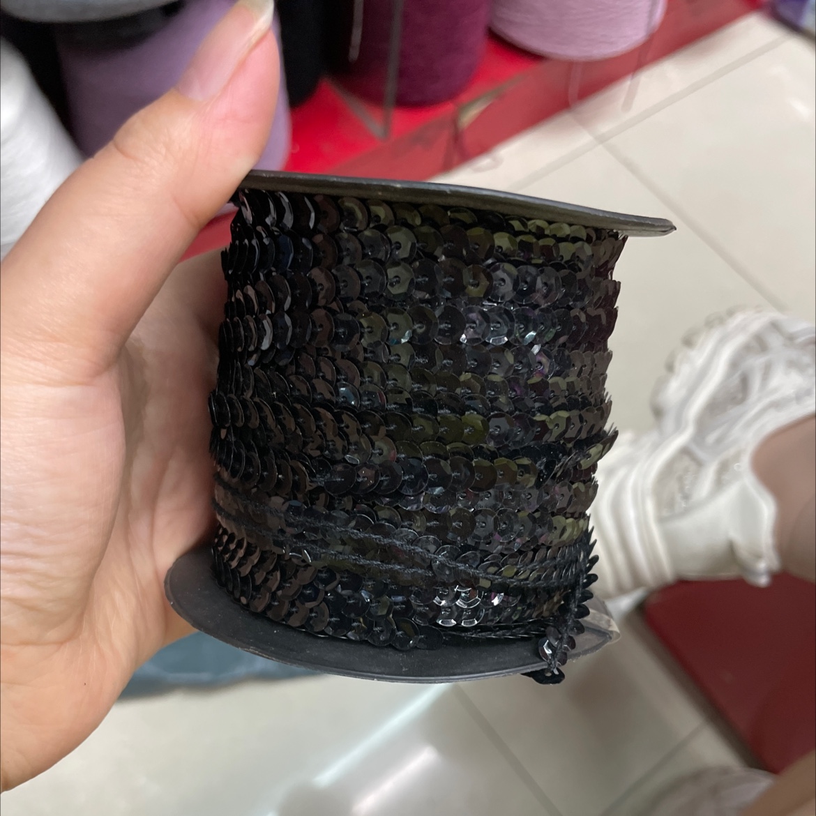 6 Concave Black Wire Piece