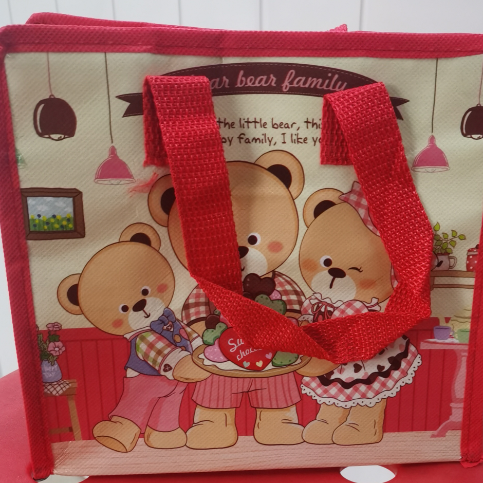 46 woven bags factory direct sales, with various patterns to choose from freely. We also offer non-woven fabric and non-woven fabric mini bags. Welcome to purchase