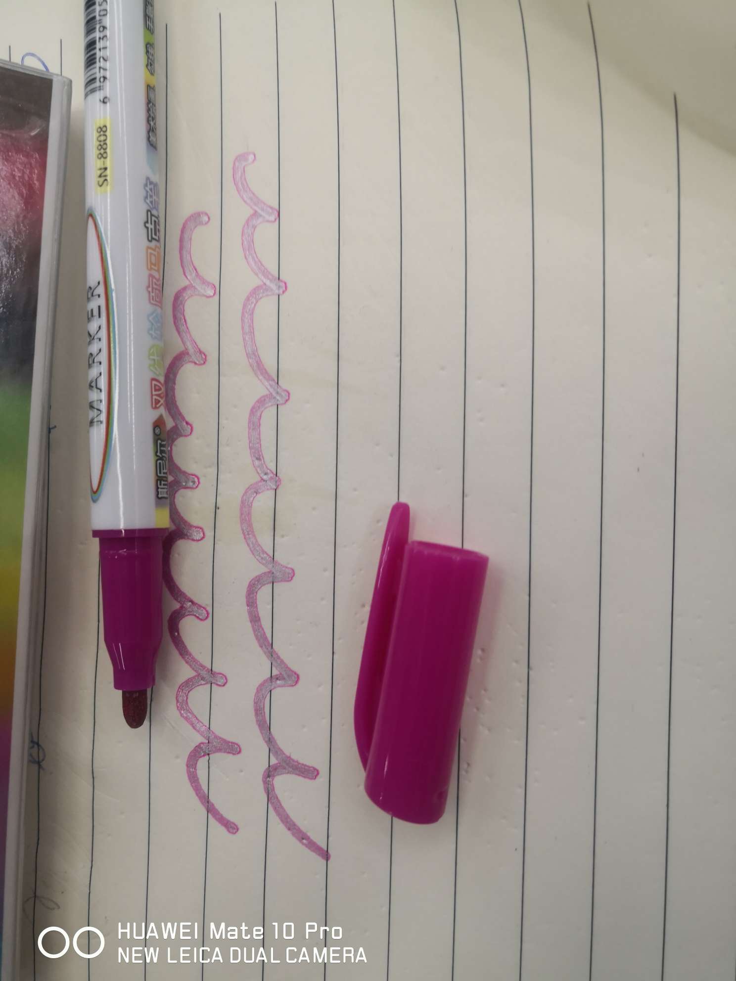 Yiwu Boyang Pen and Ink Supplies Store's double-line contour marker pen model SN-8808-12 color PVC0 box packaging Application Scenario