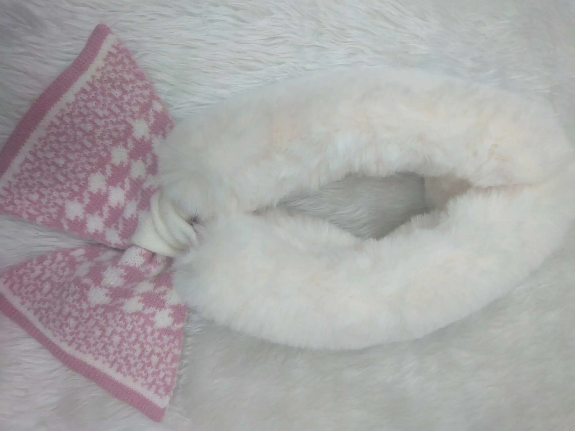 This thick, high-end rabbit fur and knitted pattern versatile scarf is warm, soft, comfortable, beautiful and elegant detail image 1