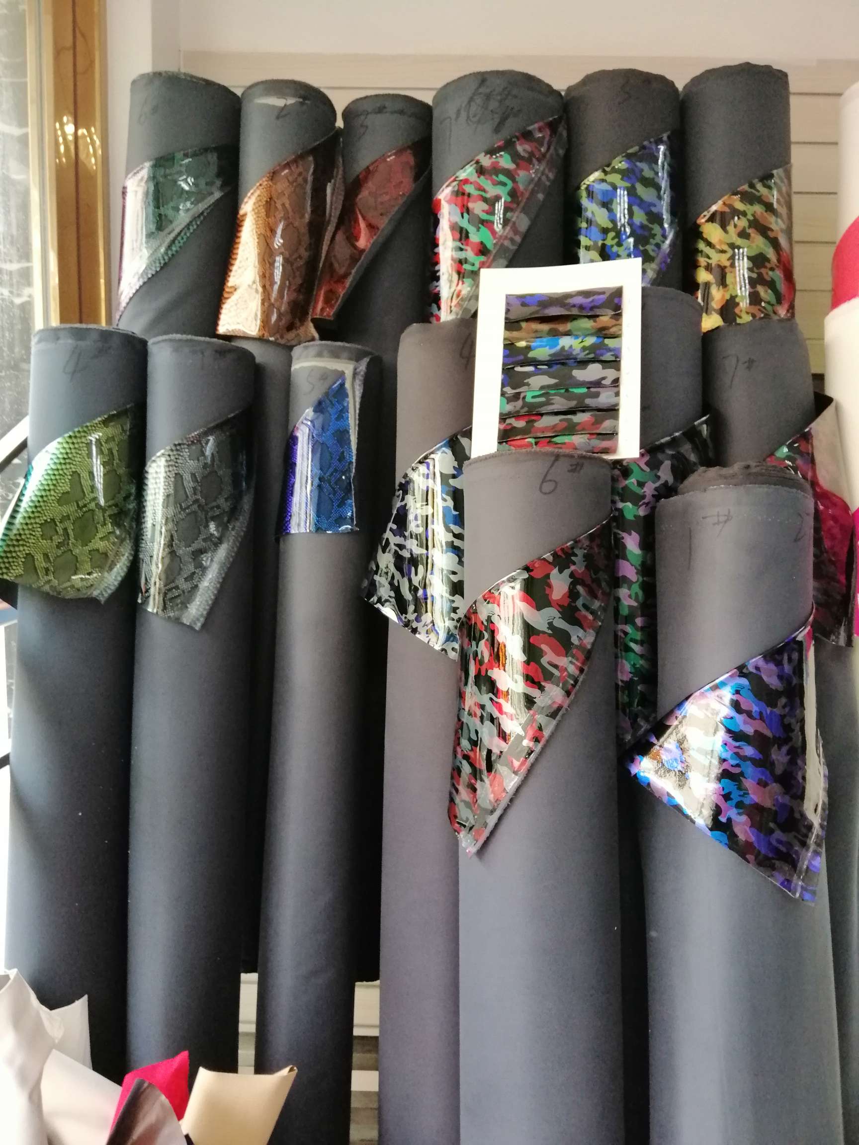 Chongwei Leather Metal Film 1051 Factory has a large amount of stock available for direct sale and is selling well detail image 11