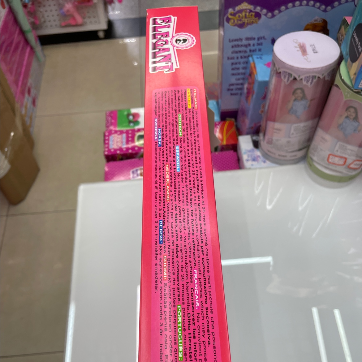 054B Barbie dolls can be dressed up in different outfits Application Scenario