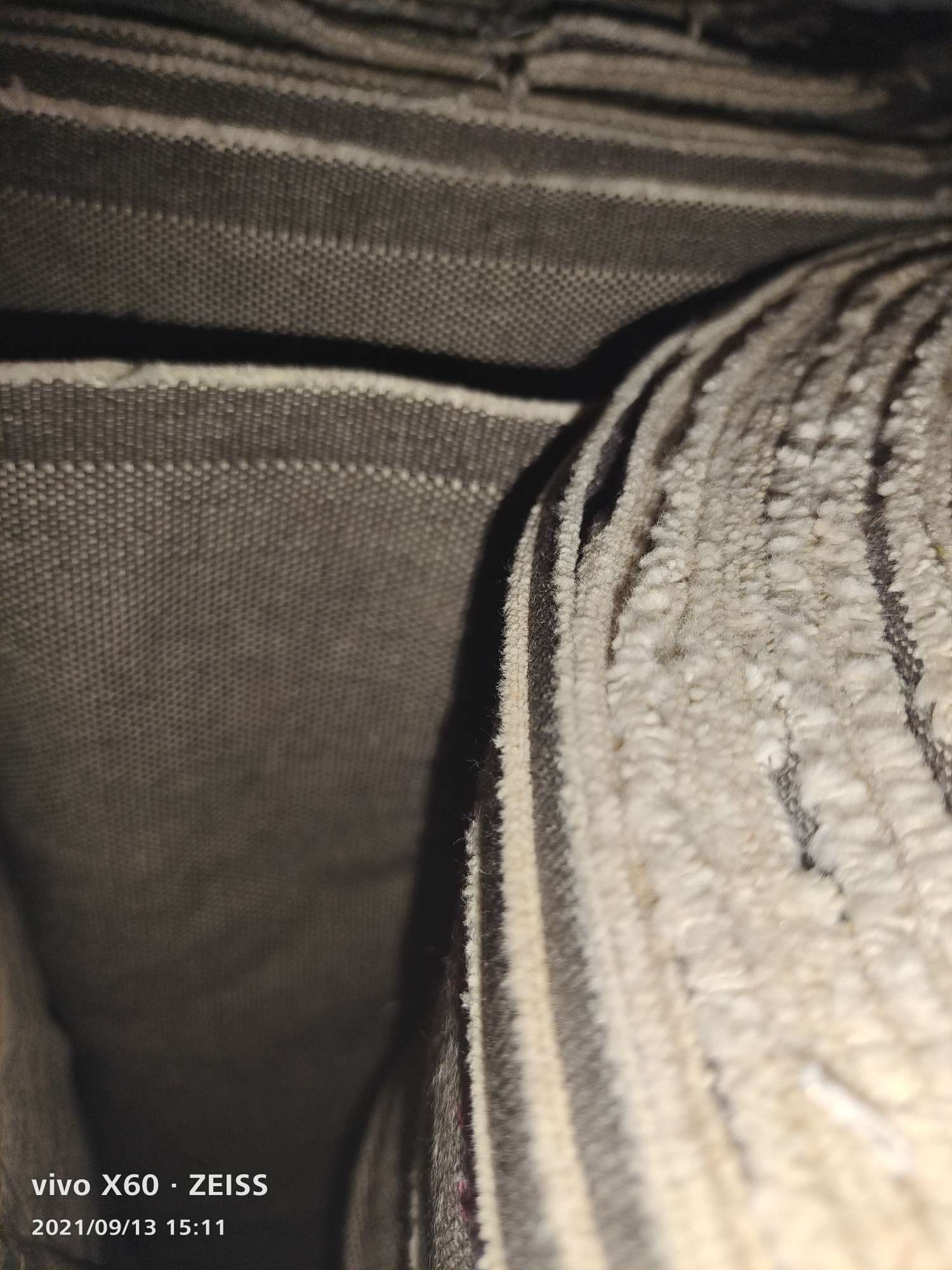 Yarn-Dyed Canvas details Picture