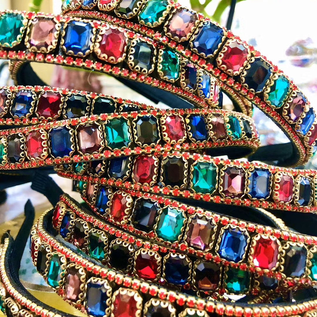 Yiwu International Trade City Chaoxia Diamond Jewelry's best-selling hair band, big brand fabric flower basket, rectangular claw diamond, stuck diamond, Chaoxia 18