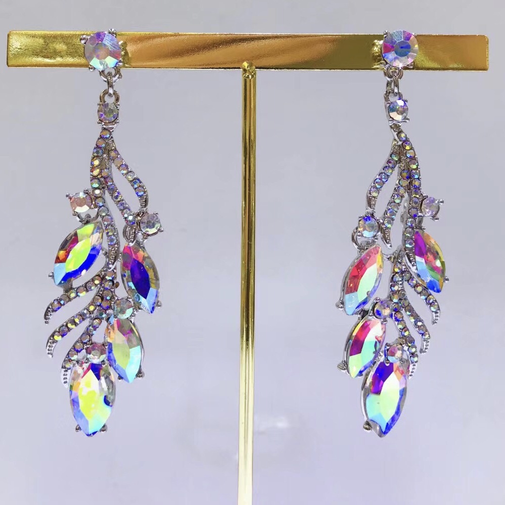 Yu Na jewelry A017 full rhinestone design delicate elegant noble temperament of celebrity banquet essential network red earrings