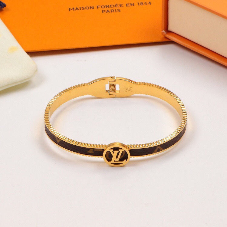 Chenglong Jewelry 2021 Titanium Steel Bracelet for Women, simple and non-fading Classic Style, student bracelet, Birthday Gift for Japanese and Korean couples B0144-95