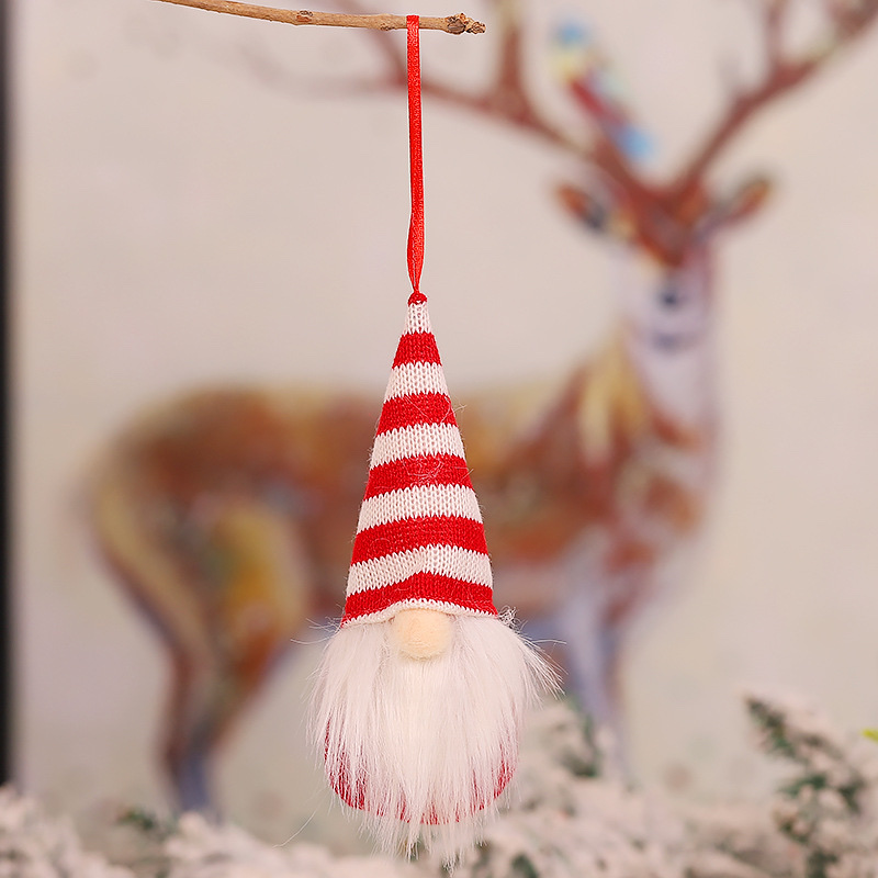 Christmas Decorations Knitted Yarn Forest Man Action Figure Small Pendant Faceless Doll Christmas Tree Decoration Pendant Application Scenario