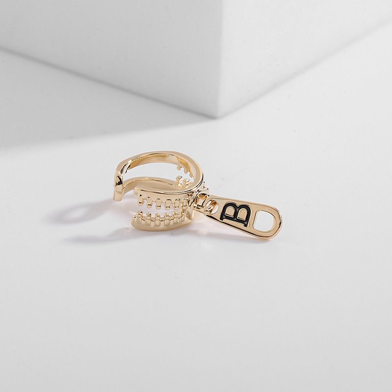 South Korea Dongdaemun fashion earrings personality creative design letter B zipper ear clip without ear holes wear ear bone ring