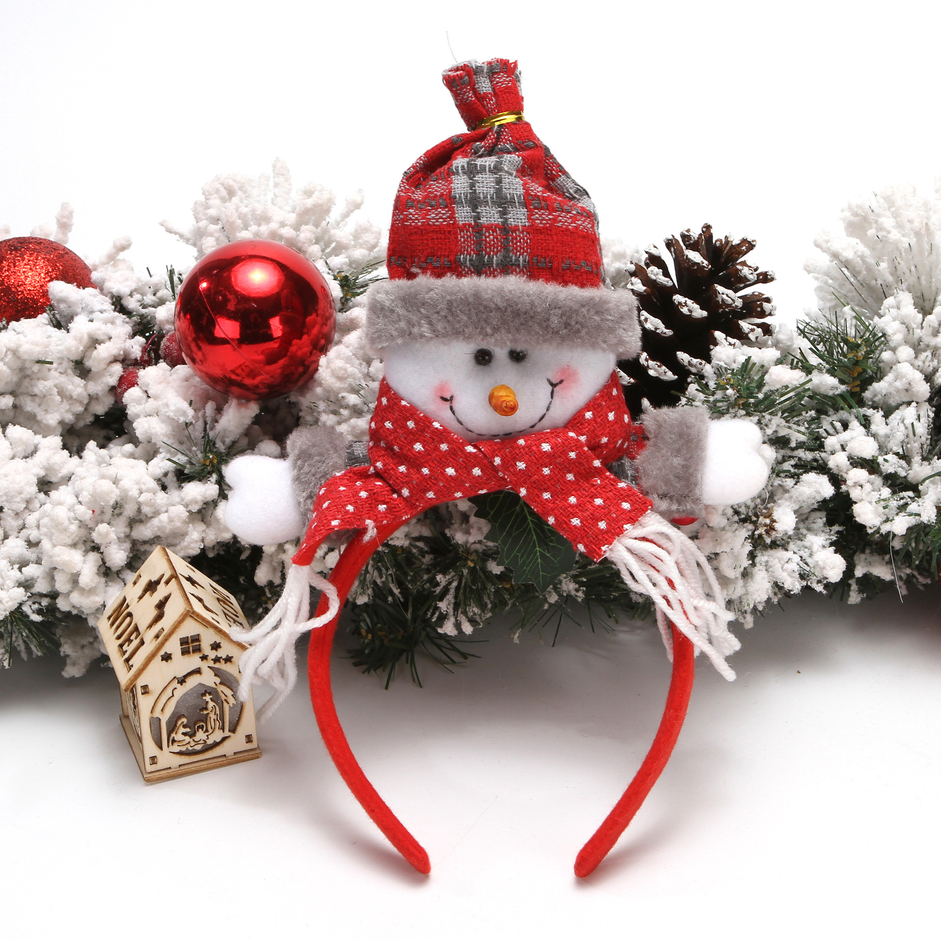 Examples of Luminous Christmas Outfits