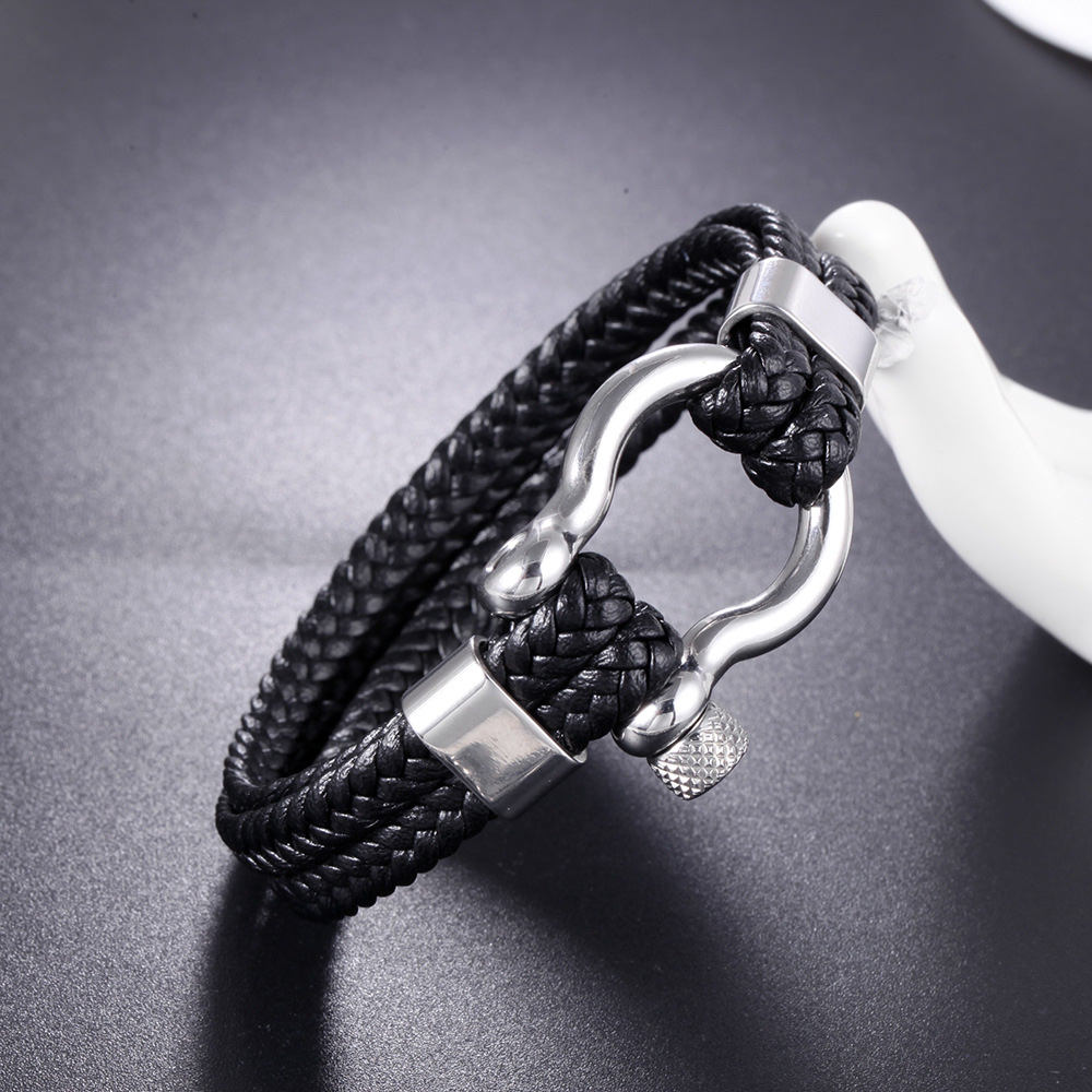 Amazon European and American men's titanium steel bracelet, personalized cowhide woven anchor, stainless steel bracelet, leather rope Application Scenario