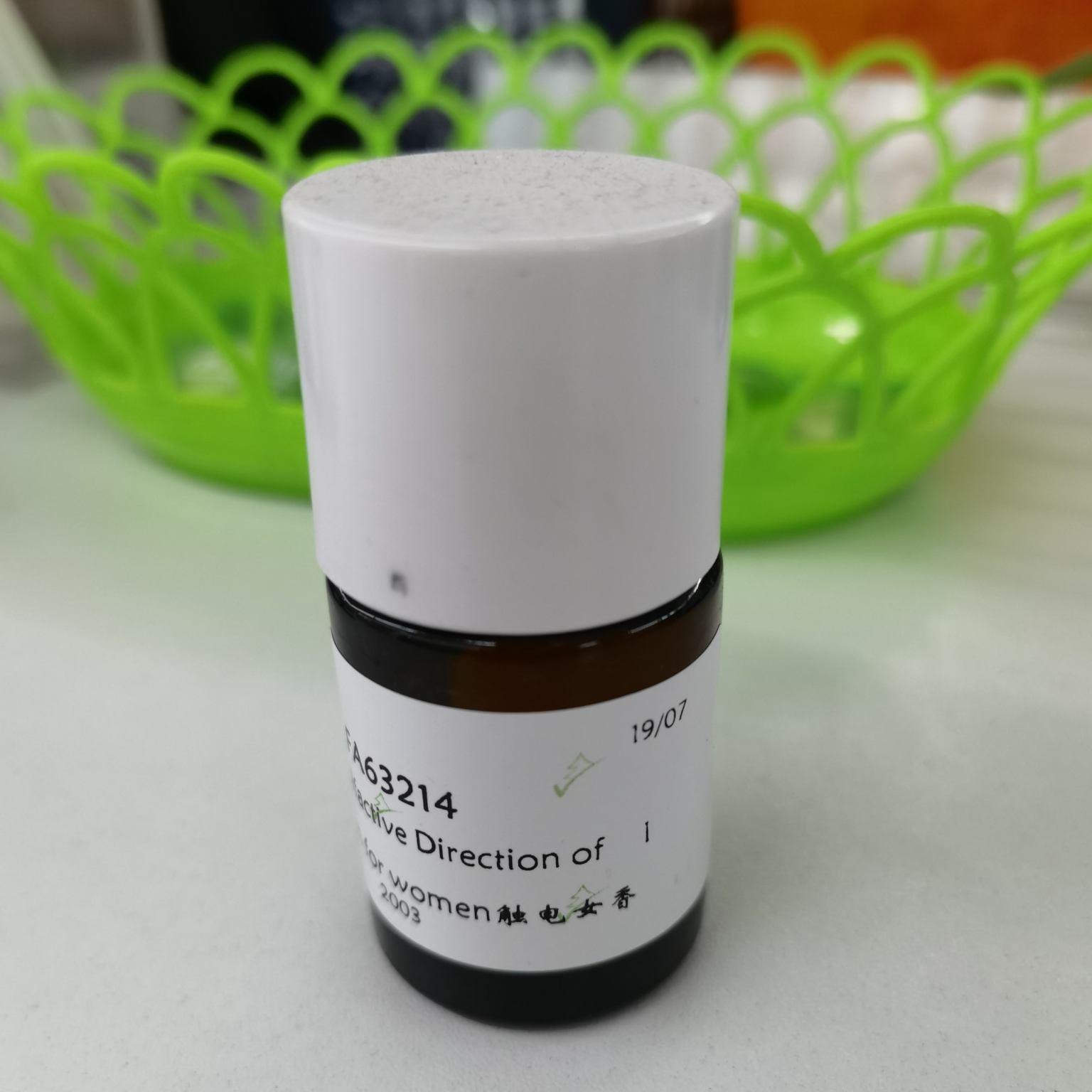 العطر السائب الدائم القابل للذوبان والمذوب لدى النساء اللواتي يحملن الكهرباء details Picture
