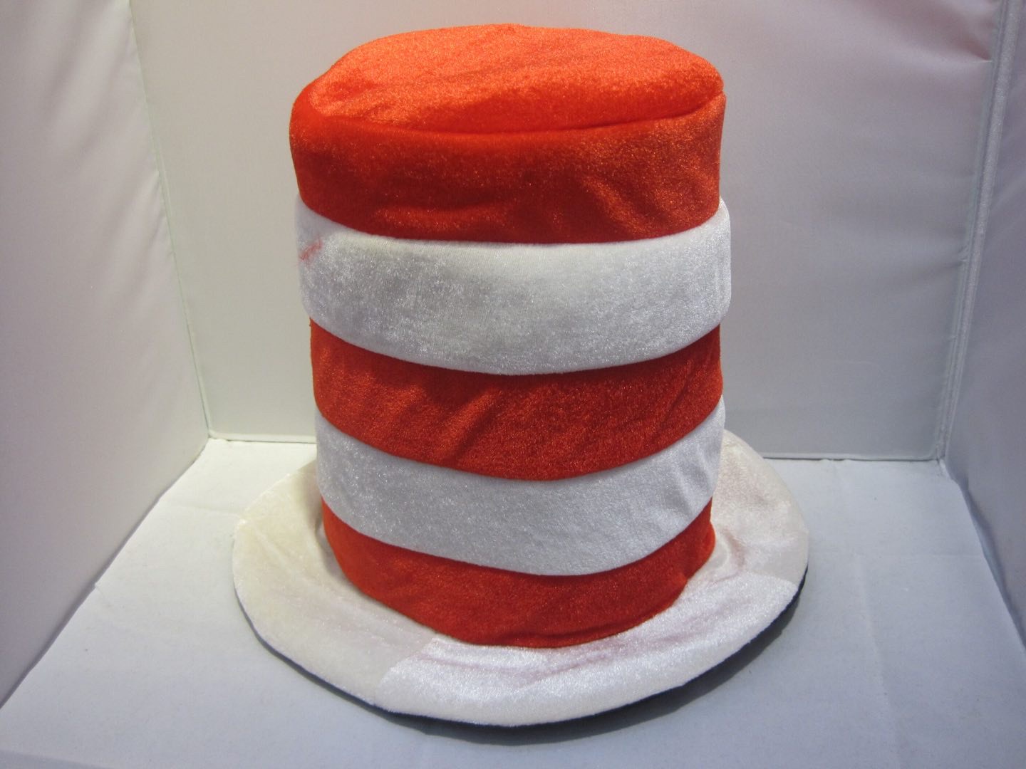 Halloween costume party costumes, stage performance props, horizontal bar high hat, clown hat, clown costume factory direct sales details Picture