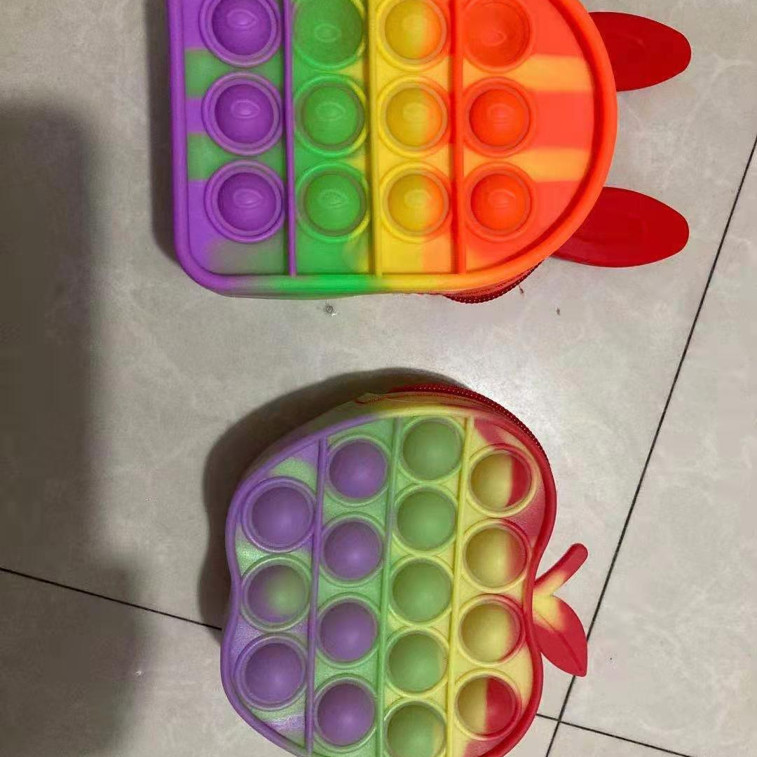 厂家直销爆款产品猫耳朵硅胶蜘蛛侠超级飞人减压神器