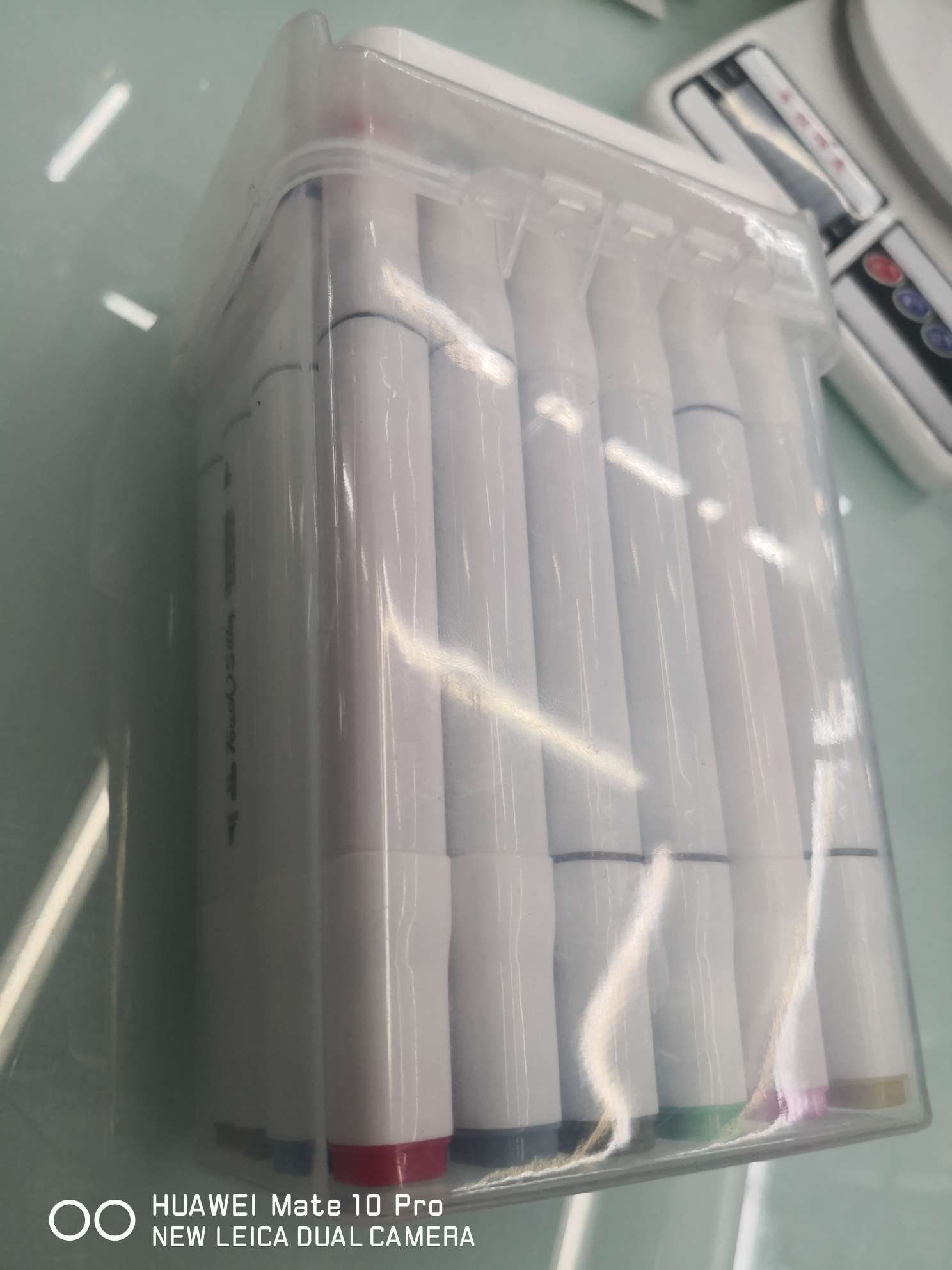 Yiwu Boyang Pen and Ink Supplies Store, 24 white pen barrel double-headed marker pens, packaged in plastic boxes Specification image