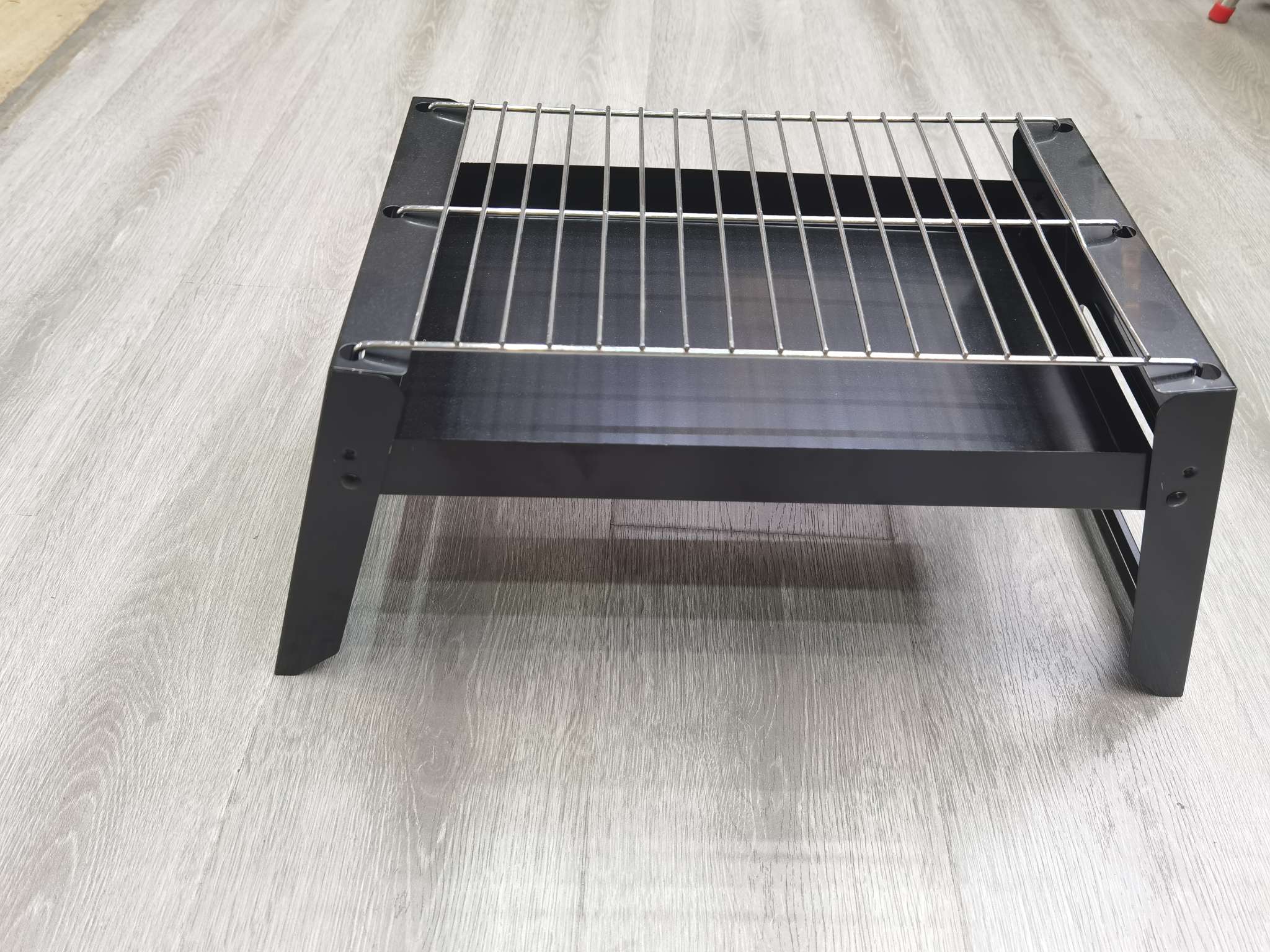 Outdoor Simple Folding Grill Black Charcoal Simple Grill Item Picture