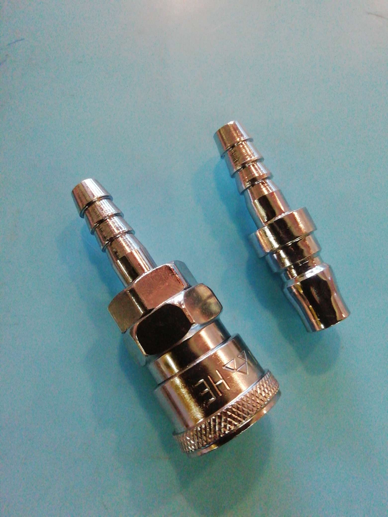The universal parts of the quick connector for the mouse tail plug 8 are sturdy and durable Specification image