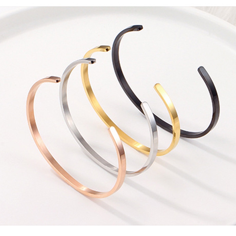 Simple high-end stainless steel bracelet, C-shaped inspiring engraved creative and funny bracelet