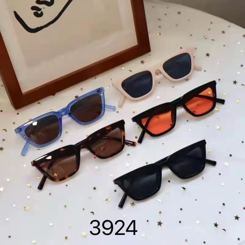 Sunglasses 3924