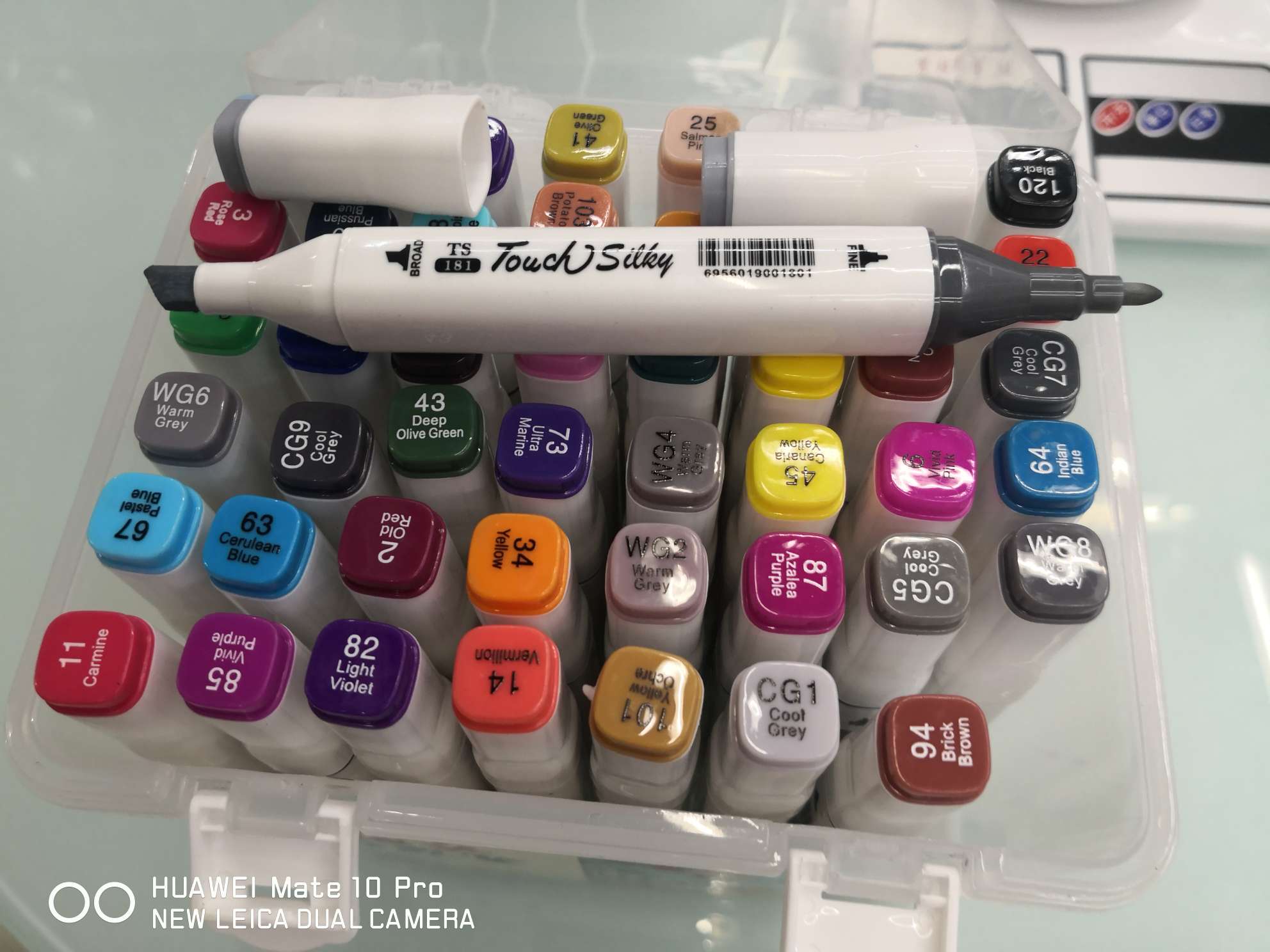 Yiwu City Ningbo Boyang Juhua Stationery Store 48-color white pen barrel double-headed marker pen, plastic box packaging Application Scenario