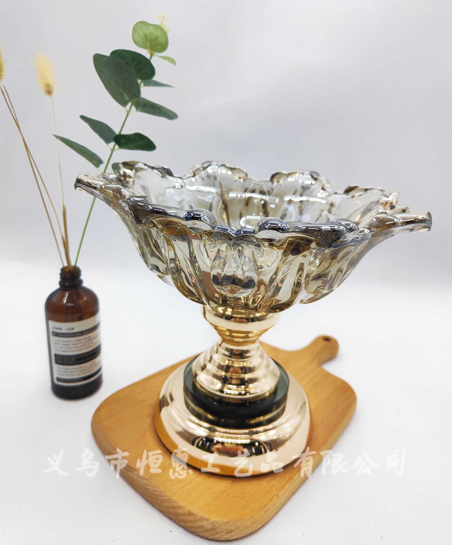 European Light Luxury Glass Fruit Tray Decoration Simple Modern Living Room Table Soft Decoration Home Accessories Dry Fruit Tray details Picture