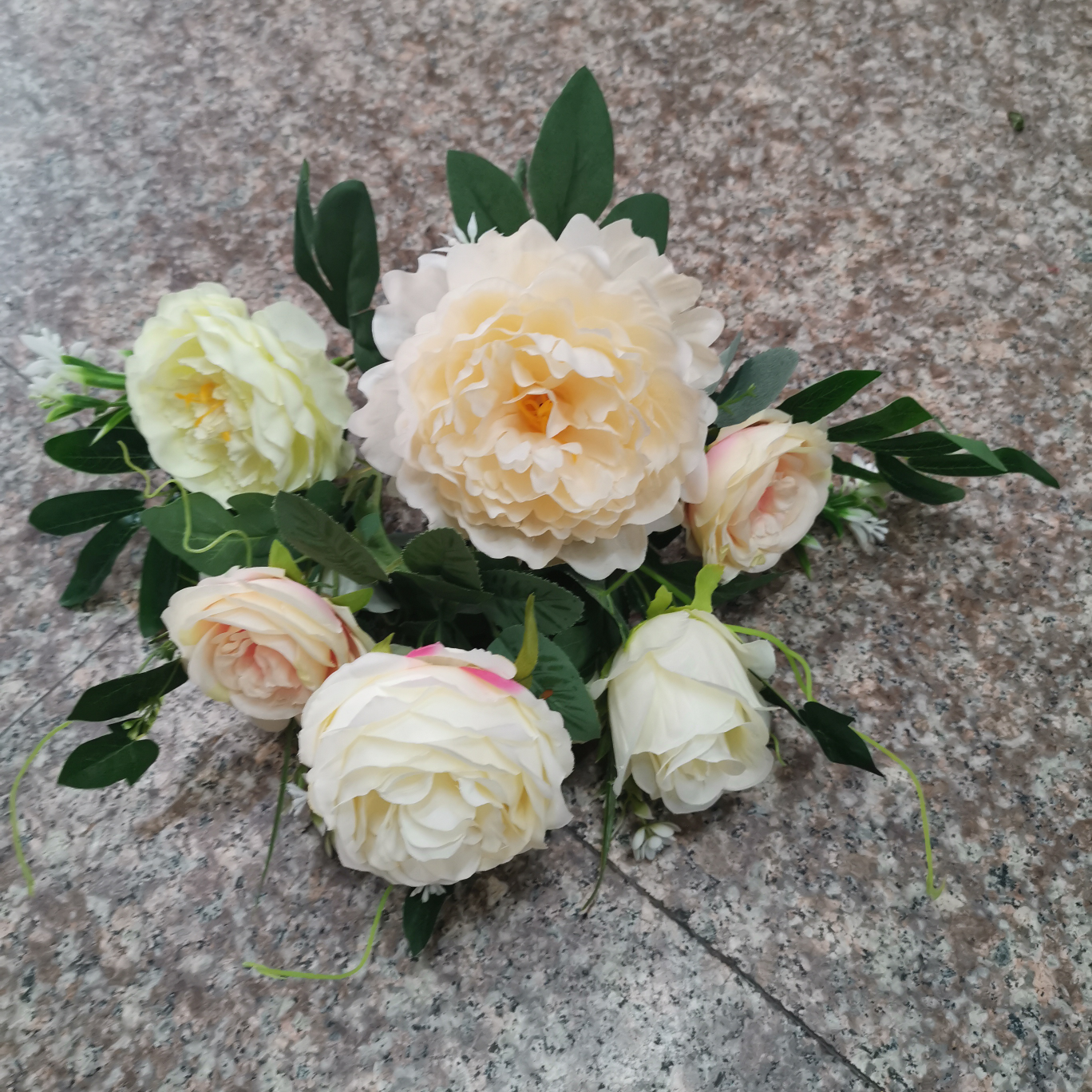 单支牡丹十杂花