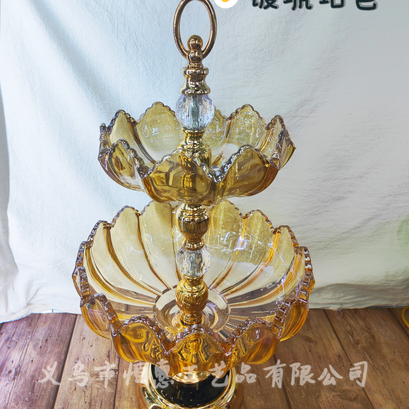 European-style light luxury crystal glass fruit plate, multi-layered popular living room coffee table, double-layered compartments for snacks and candies