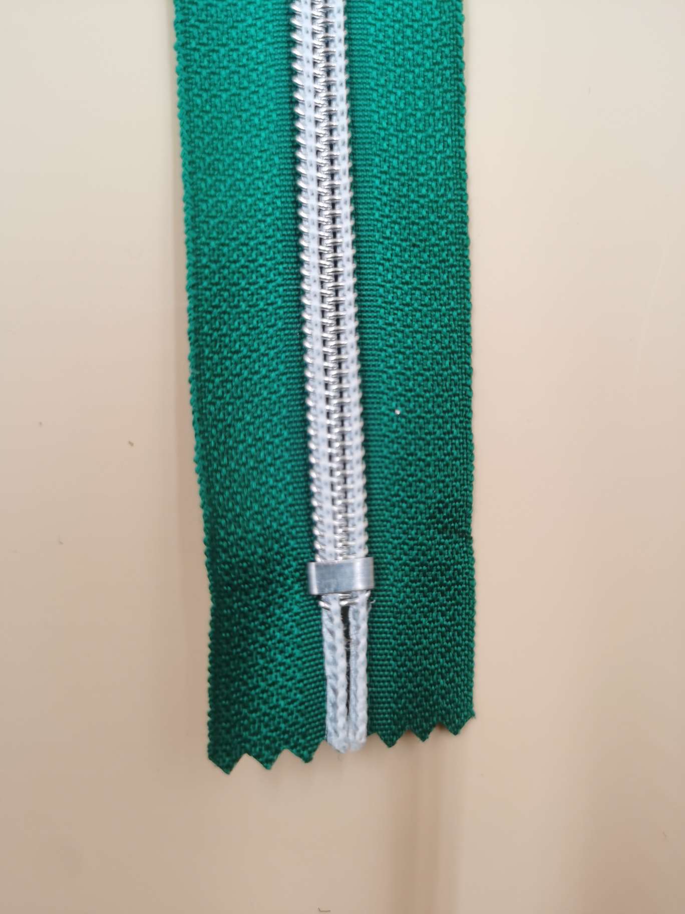 5号银齿拉链 挂镀封釉水滴头 20cm 绿色详情图4