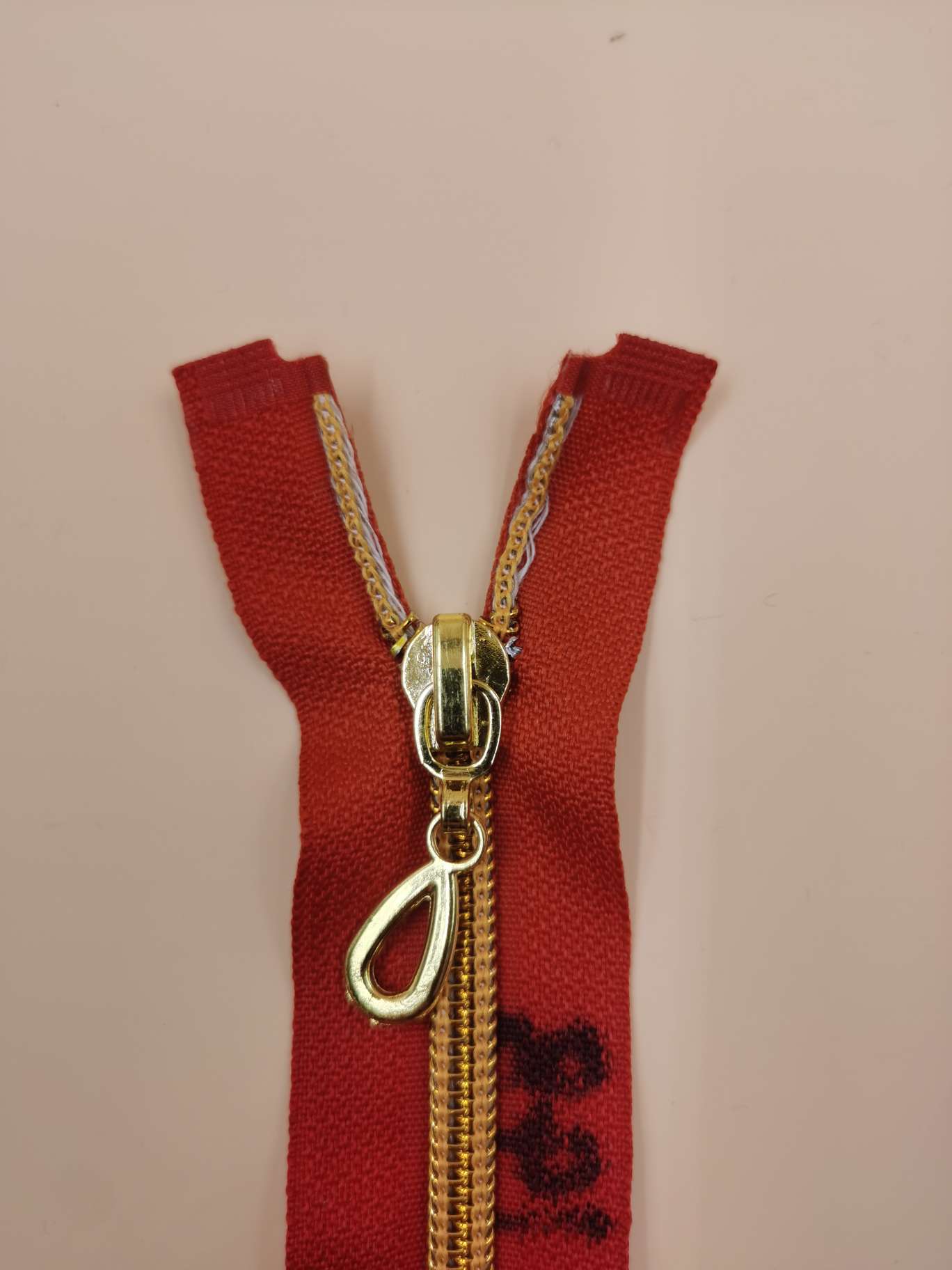 5号金齿拉链 挂镀封釉水滴头 45cm 红色详情图4