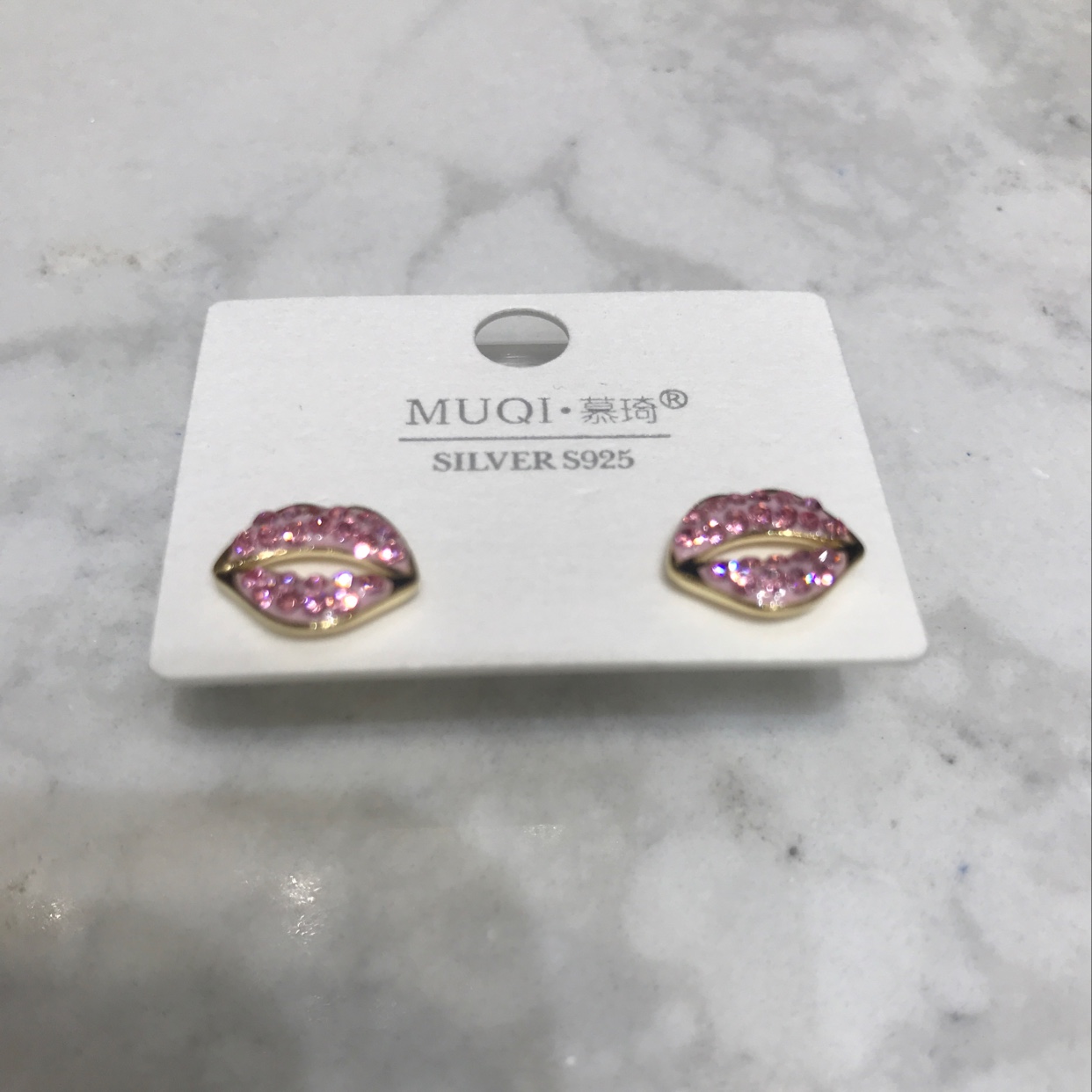Colored zirconium ➕ lips Item Picture
