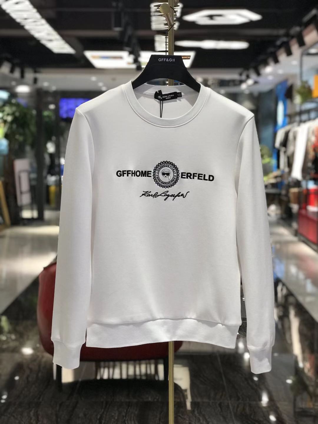 European Fashion Crewneck Hoodie Men 2021 Autumn New Lafayette Letter Embroidery Slim-Fit Pullover Top details Picture