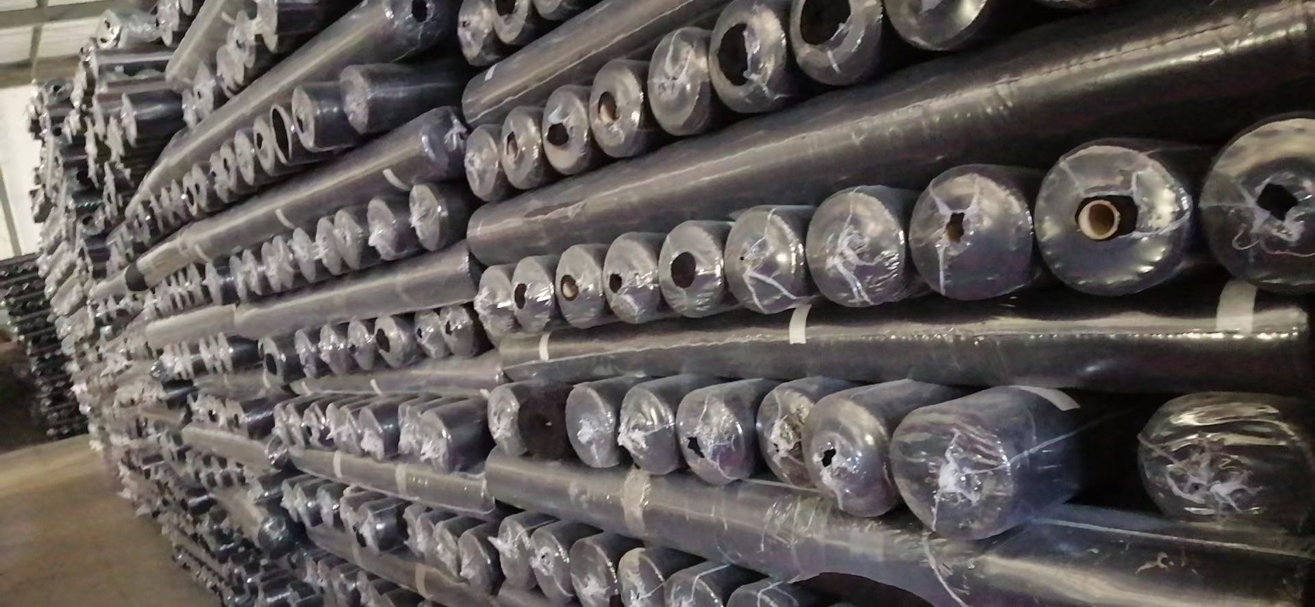 男士牛仔裤实物图