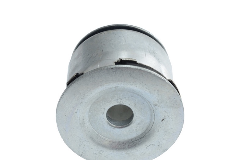 The suspension bushing 7L8599035C is suitable for Volkswagen Audi vehicles pic 3