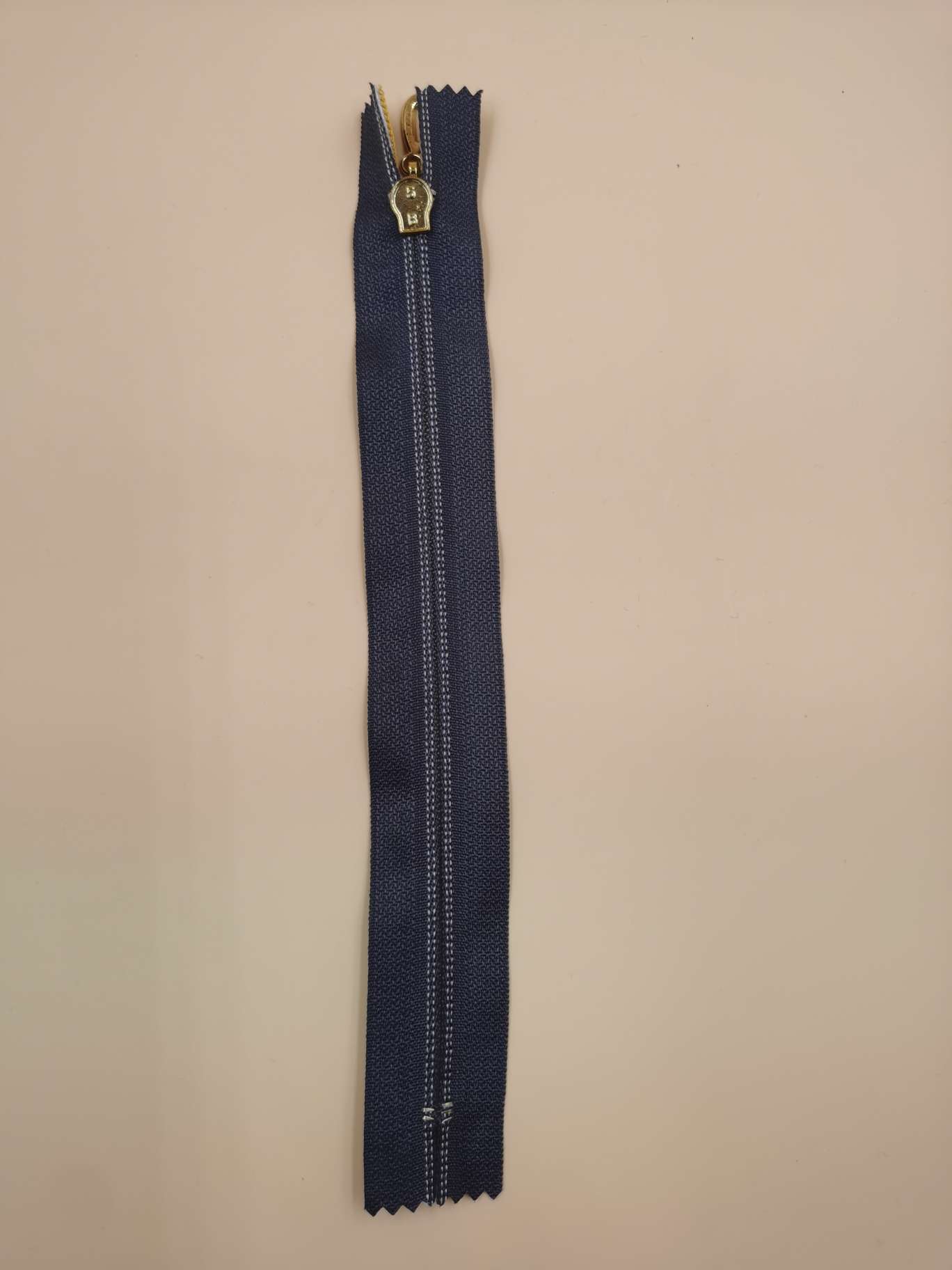 5号金齿拉链 挂镀封釉水滴头 20cm 灰色详情图3