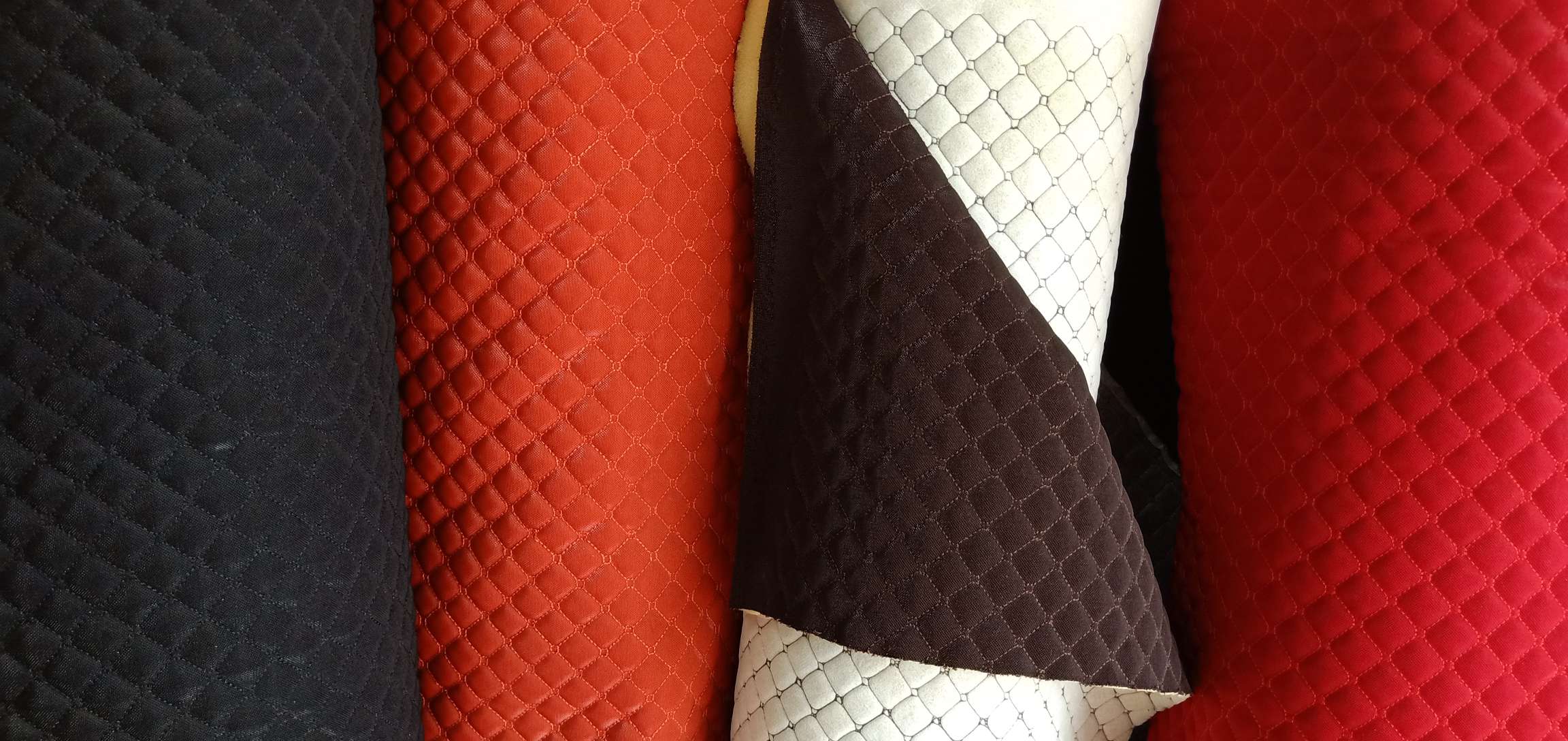 【 Diyuan Leather 】 Silver thread embroidery, embossed leather details Picture