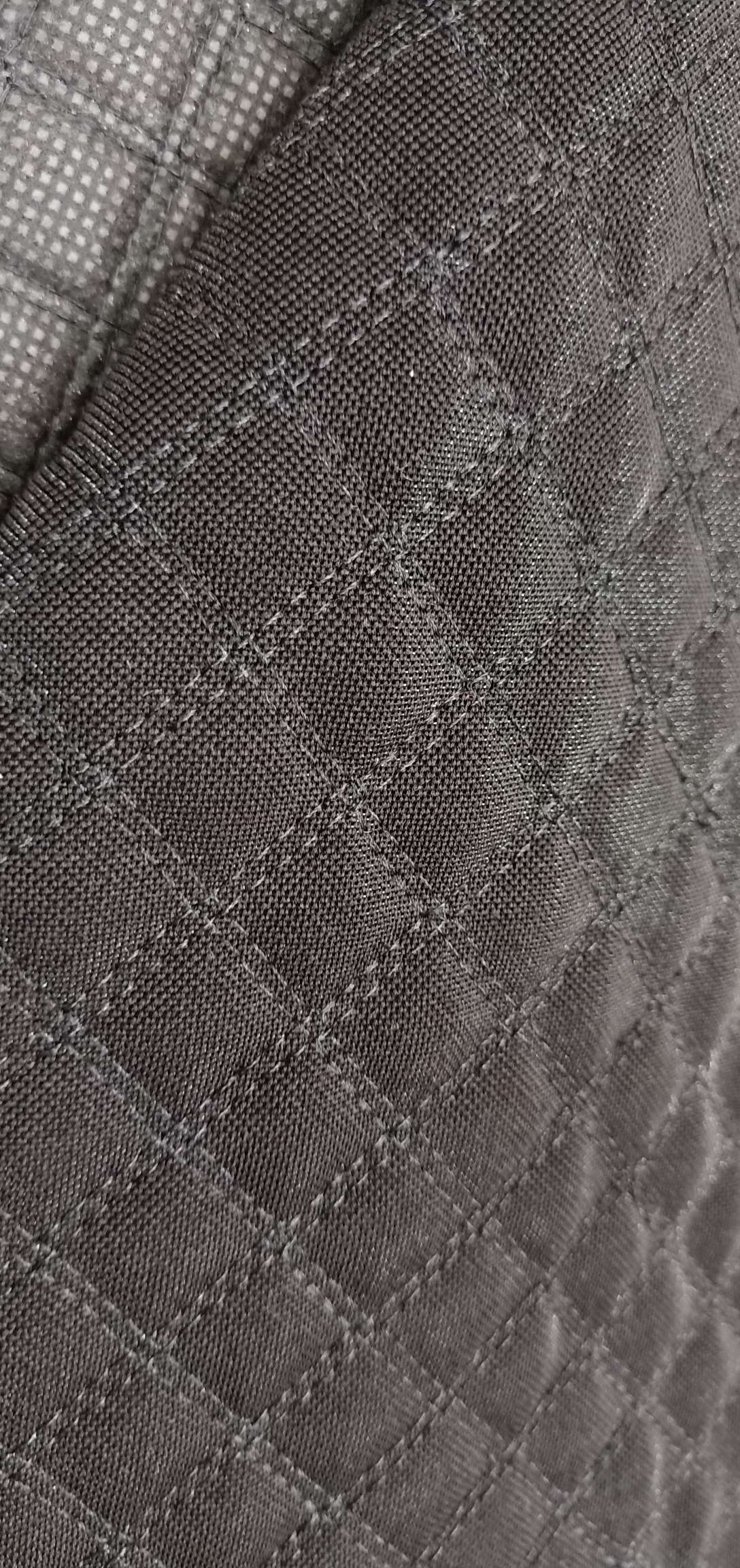 【 Diyuan Leather 】 Silver thread embroidery, embossed leather Item Picture