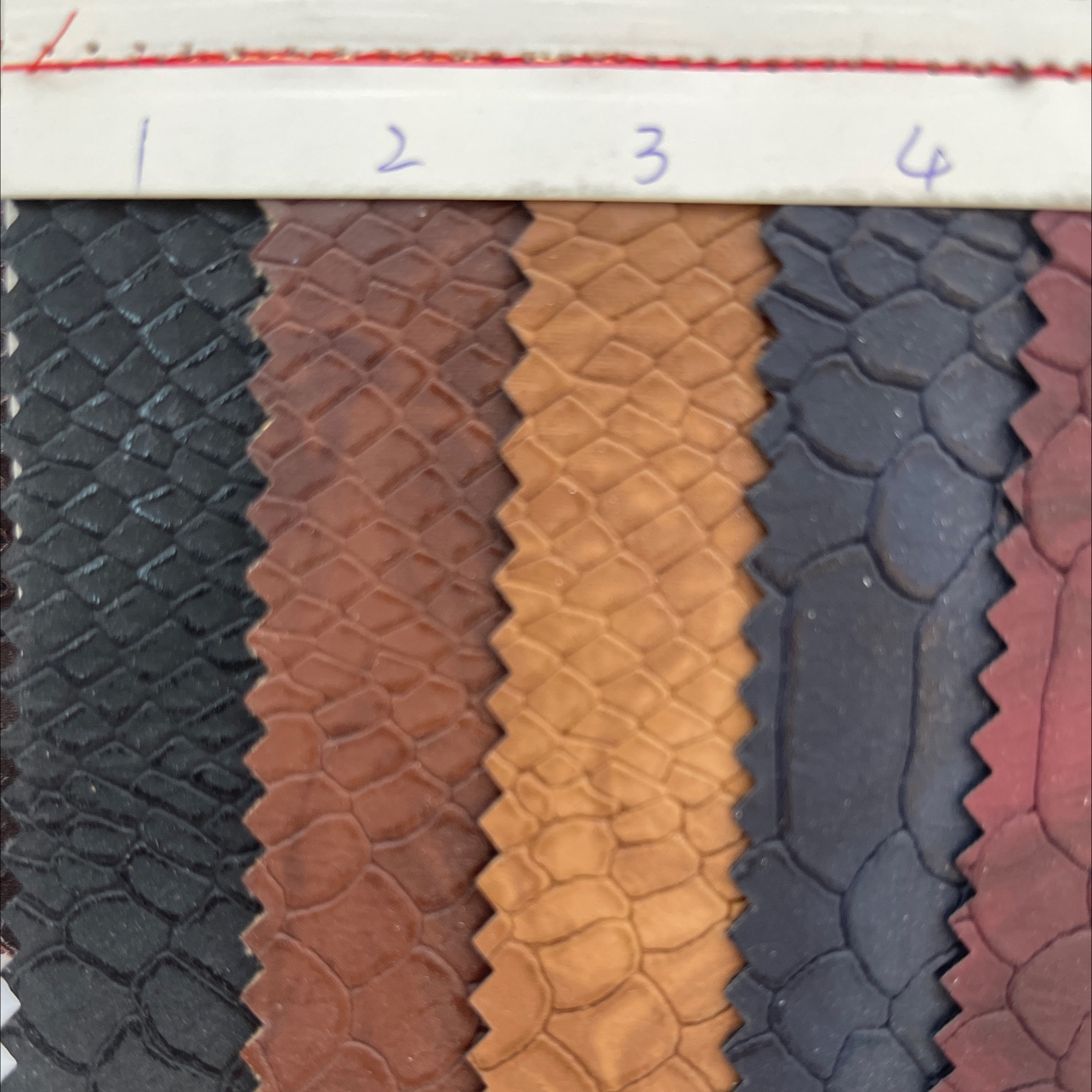 复古方代产品图