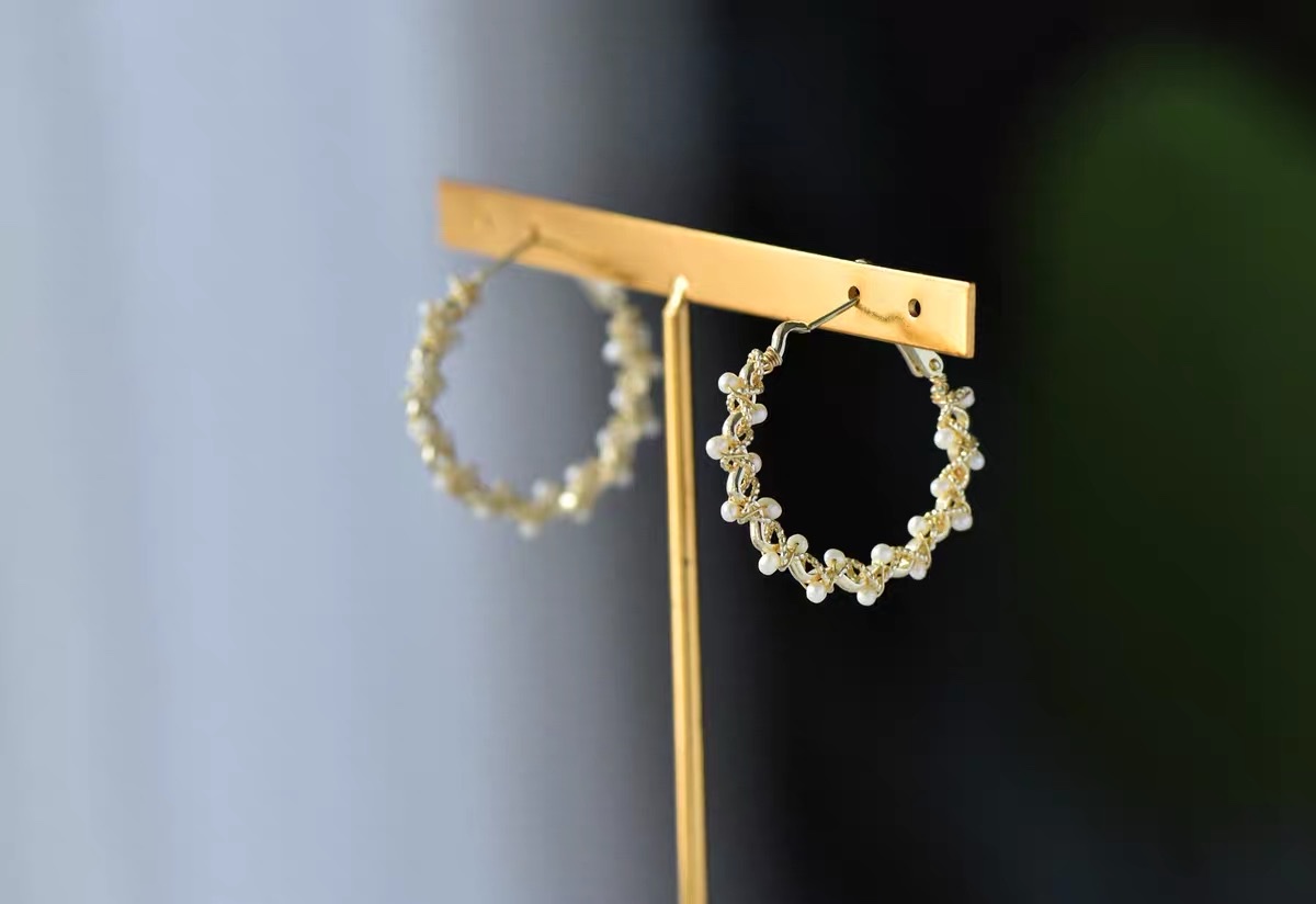 Yuna Accessories A007 New pearl C-shaped stylish and luxurious earrings from a renowned European and American fashion brand Specification image