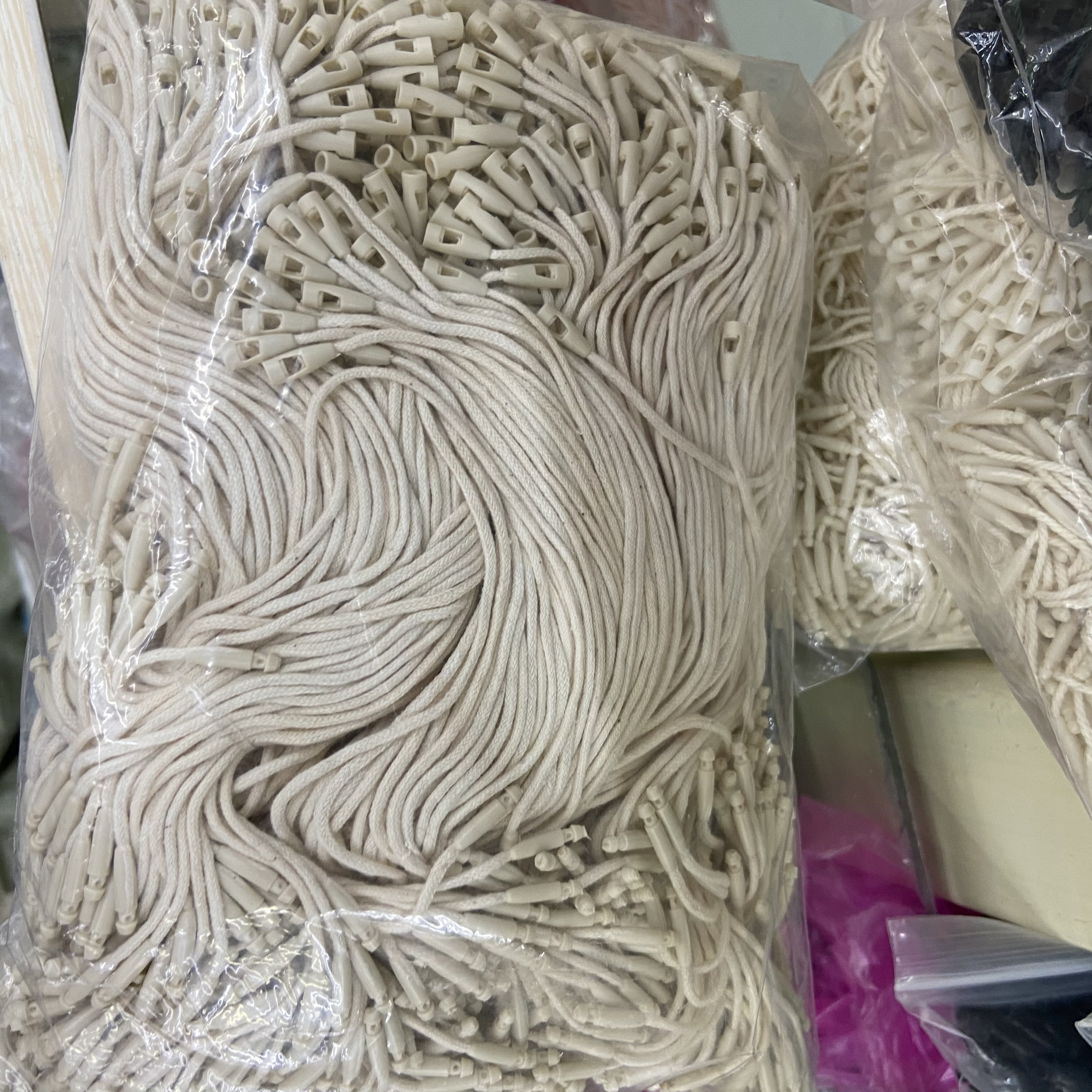 一股棉线子弹头细节图