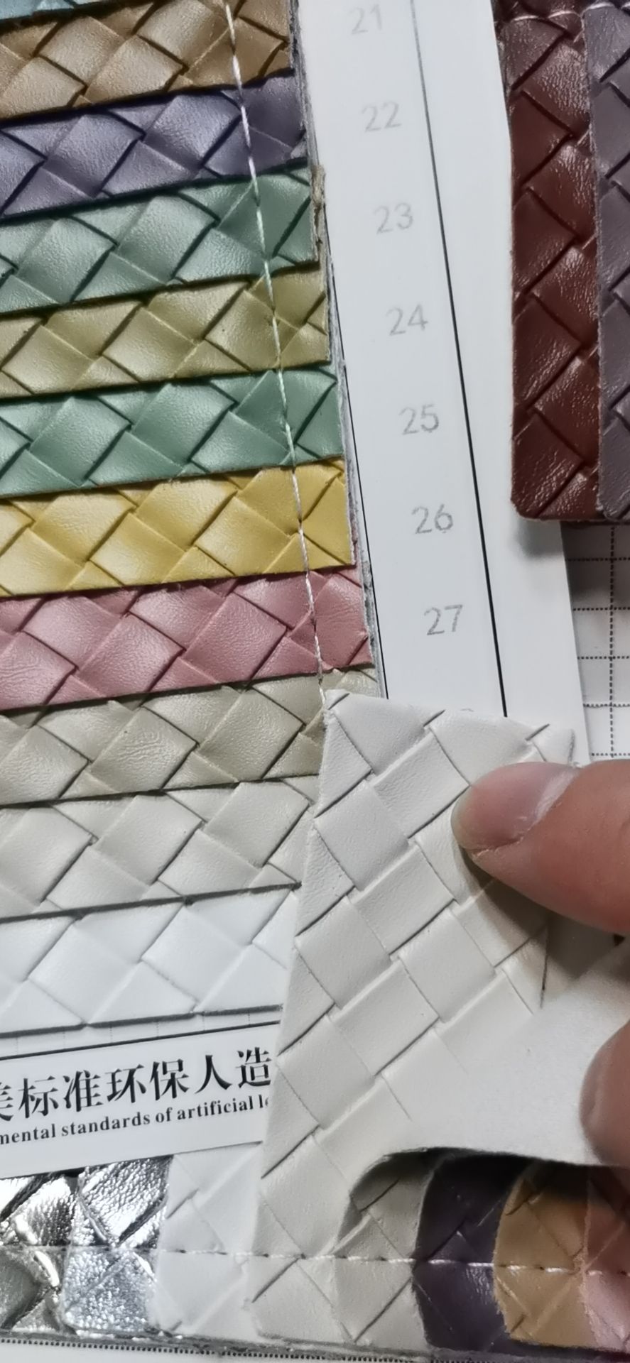 汽车革加宽汽车革沙发革DE90小荔枝革软包沙发革装饰革转椅革33