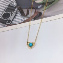 Heart center sapphire necklace
