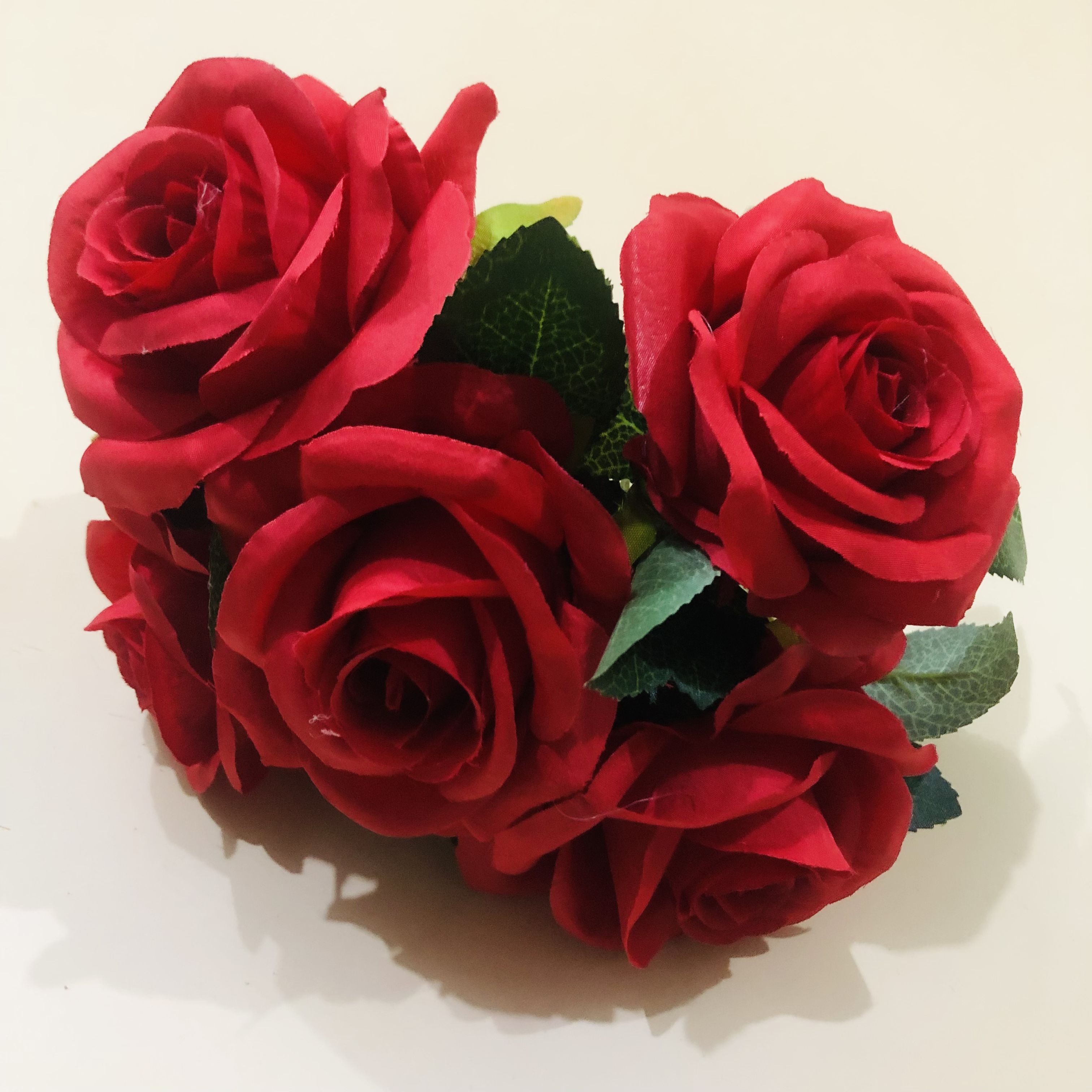 Wedding bride holding flowers simulation roses fake flower goods shooting props decorative flowers 5 new roses thumbnail