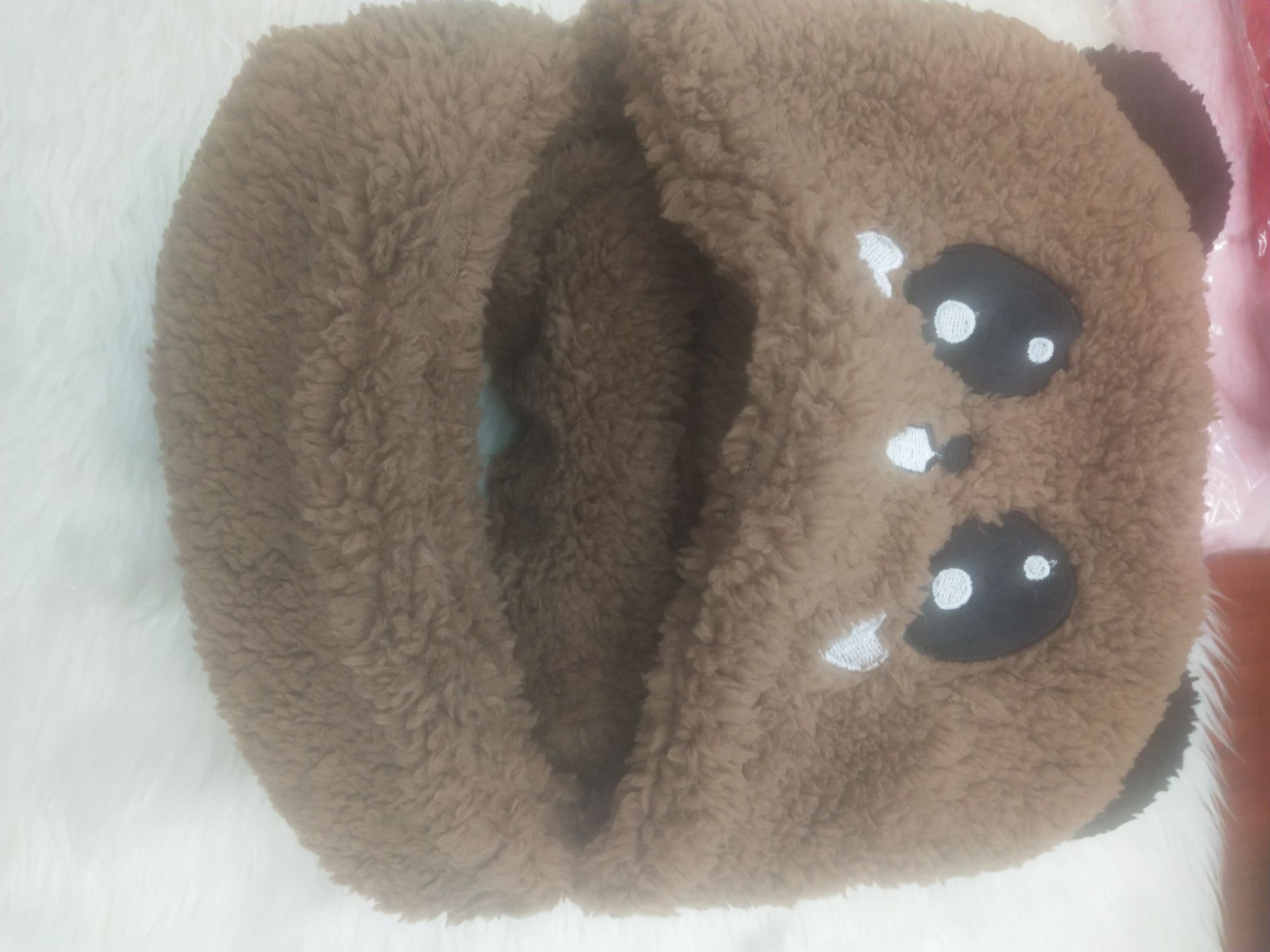 Arctic Velvet Children's Bear Neck Hat Cartoon Embroidery Warm, Soft, Comfortable And Beautiful Application Scenario